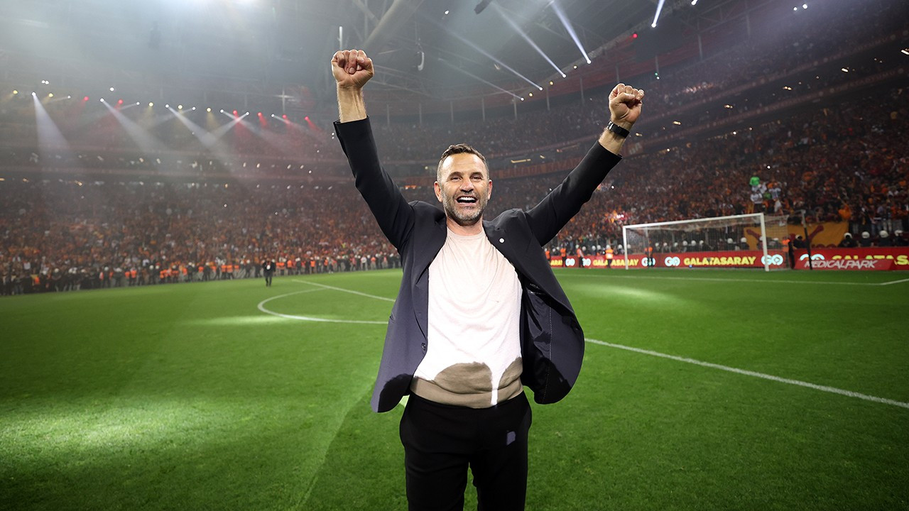Galatasaray, Okan Buruk'un sözleşmesini uzattı