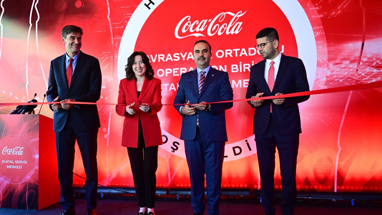 Bakan Kacır, Coca-Cola Dijital Servisler Merkezi Açılış Programı'na katıldı