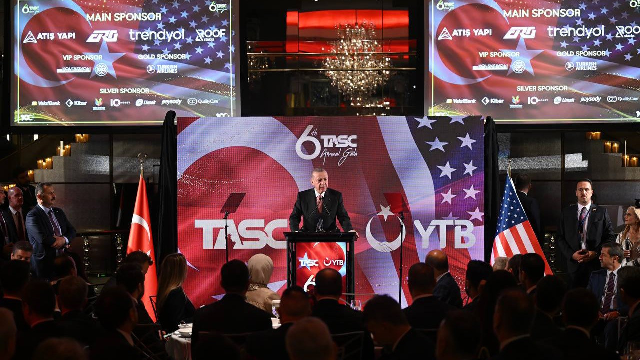 Erdoğan, düşünce kuruluşu temsilcileriyle yuvarlak masa toplantısı yaptı