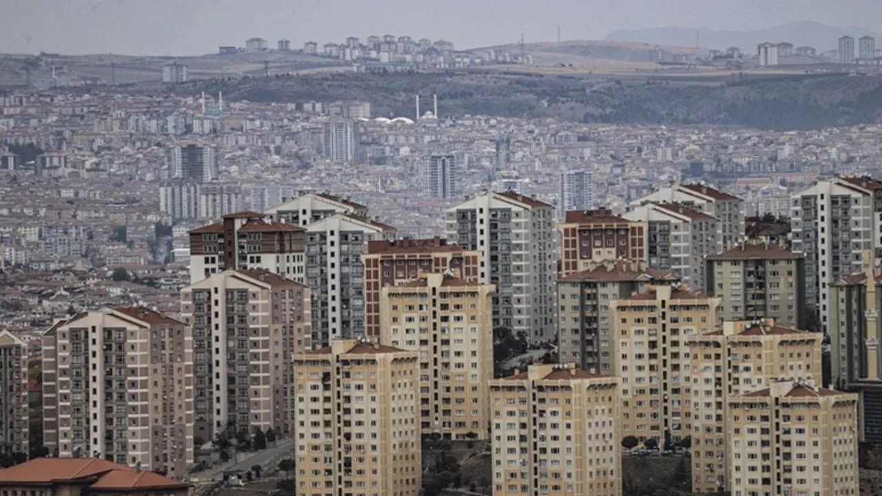 Konut almak isteyenler dikkat! Konut kredisi faizleri düşecek mi? Uzmanlar açıkladı