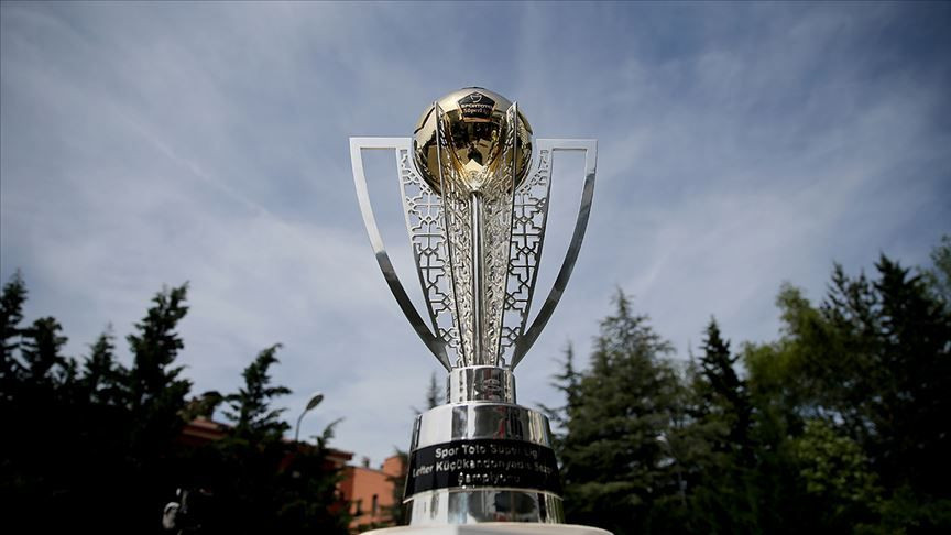 Şampiyonluk bulmacası çözülüyor: Galatasaray mı, Fenerbahçe mi?