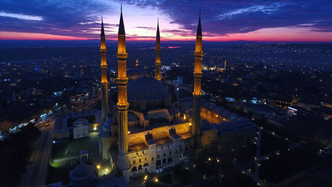 Zilhicce ayı orucu nedir? Zilhicce orucu fazileti ve sevabı nedir?