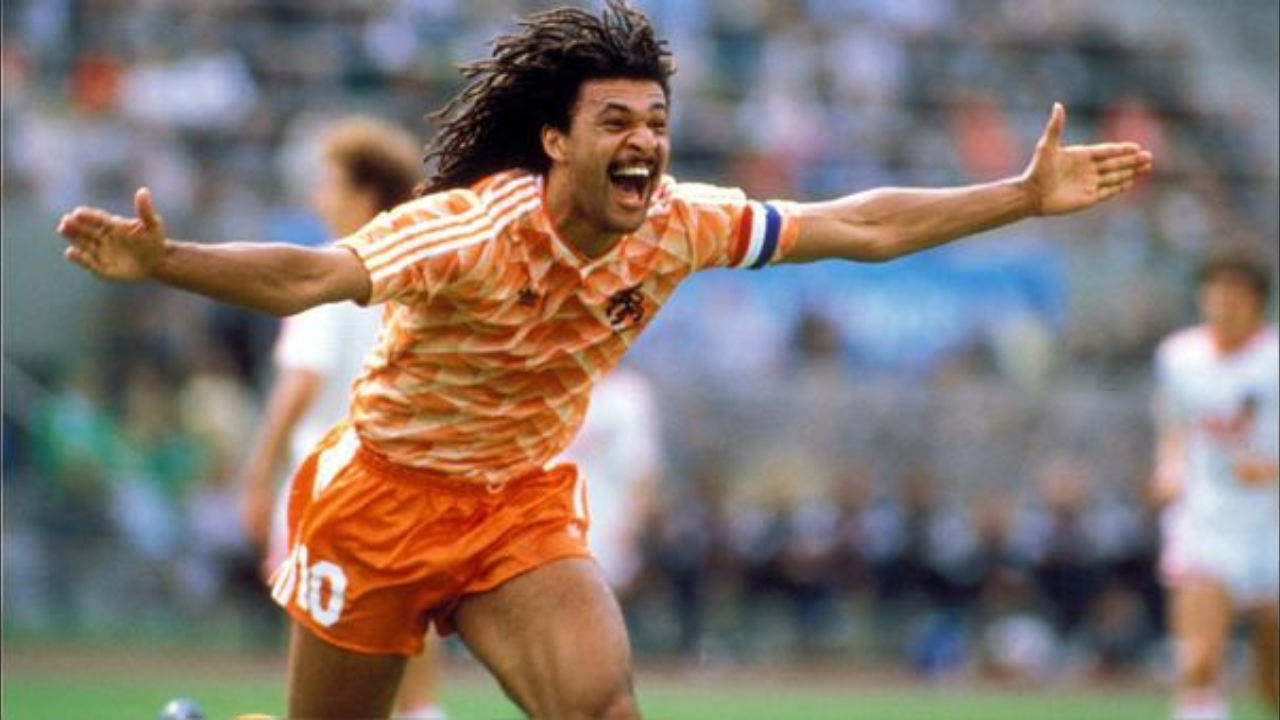 Avrupa'nın gelmiş geçmiş en iyi 20 futbolcusu: Ronaldo ikinci sırada