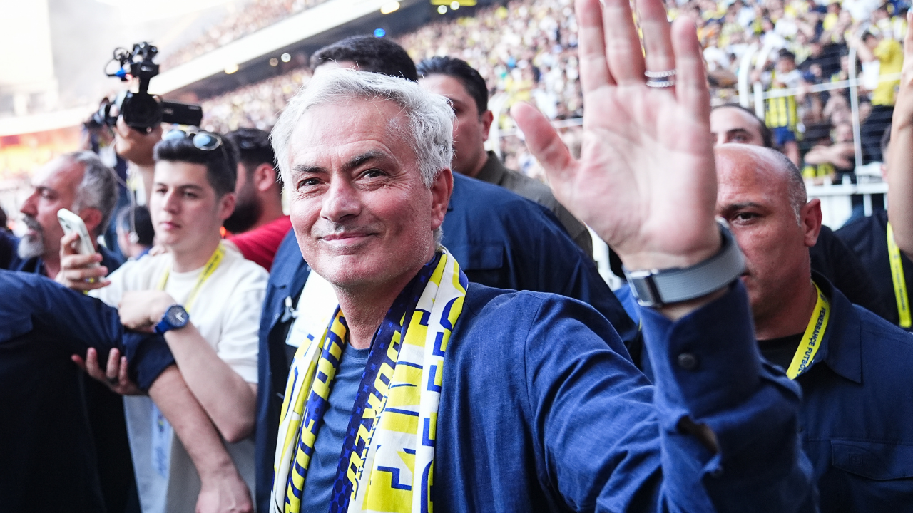 Fenerbahçe'nin yeni teknik direktörü Jose Mourinho EURO 2024 favorilerini açıkladı
