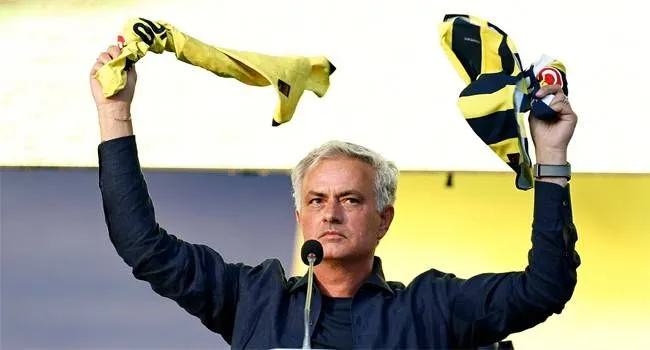 İşte Jose Mourinho'nun Fenerbahçe'den gönderilmesini istediği tek futbolcu