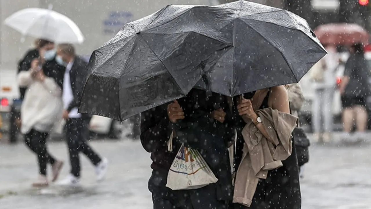 Meteoroloji'den 3 gün için sıcak alarmı geldi! Sıcaktan bunalanlara müjde: Bayramda serinleyeceğiz