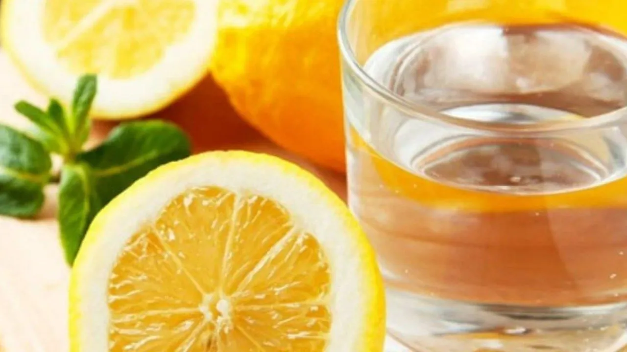 Herkes ters köşe oldu... Limonlu su gerçeğini Canan Karatay açıkladı