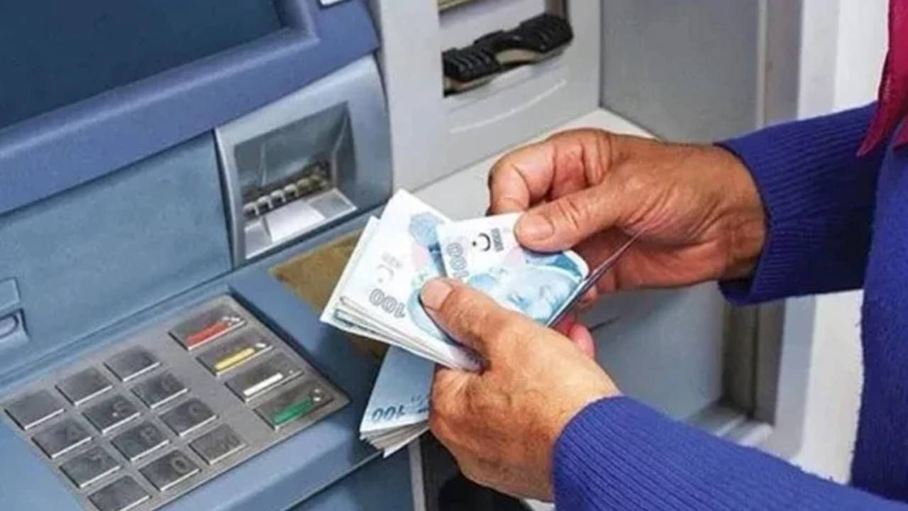 Kök aylığı 8 bin lira ve altında olan milyonlarca emekli 'sıfır' zam alacak: Gözler Erdoğan'da
