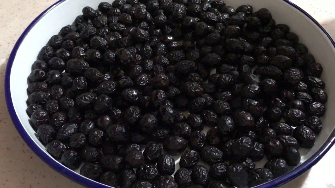 Zeytinin acı aroması nasıl giderilir? Sadece 2 malzemeyle kesin çözüm...