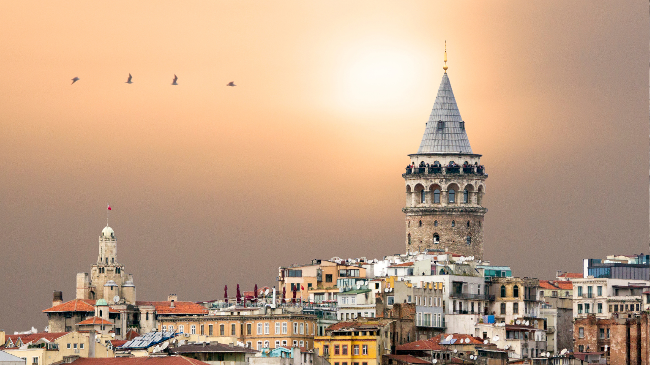 AKOM uyardı! İstanbul'da hava ısınıyor, bu saatlerde ve bu günlerde çıkmayın!