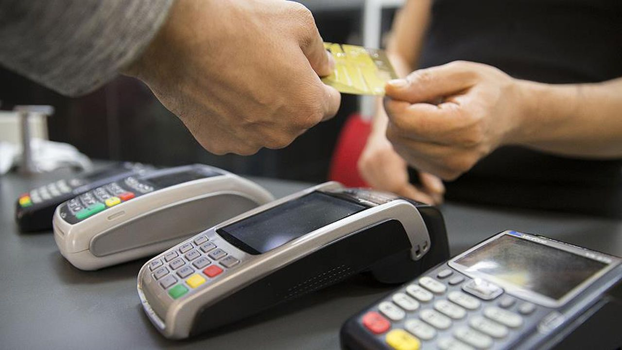 531 bin kişi yasal takibe düştü: Enflasyon kredi kartlarında limitleri patlattı