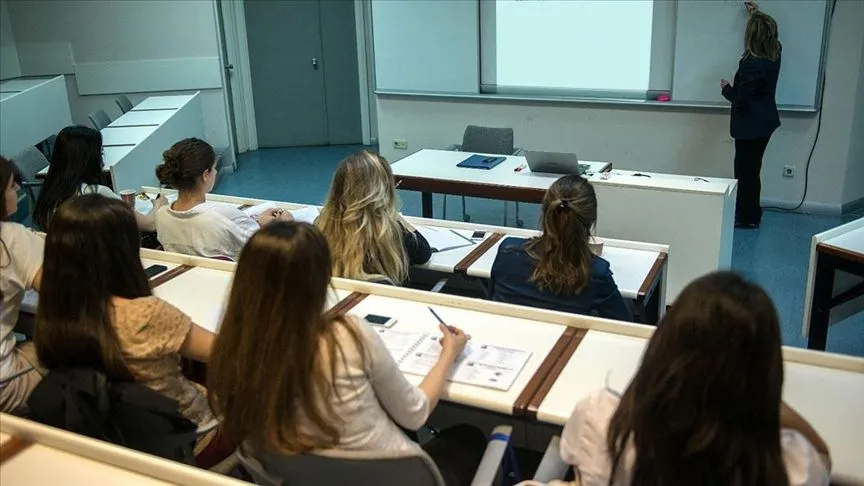 İlk işinde hangi meslek grubu ne kadar maaş alıyor? İşte en kolay iş bulunan bölüm