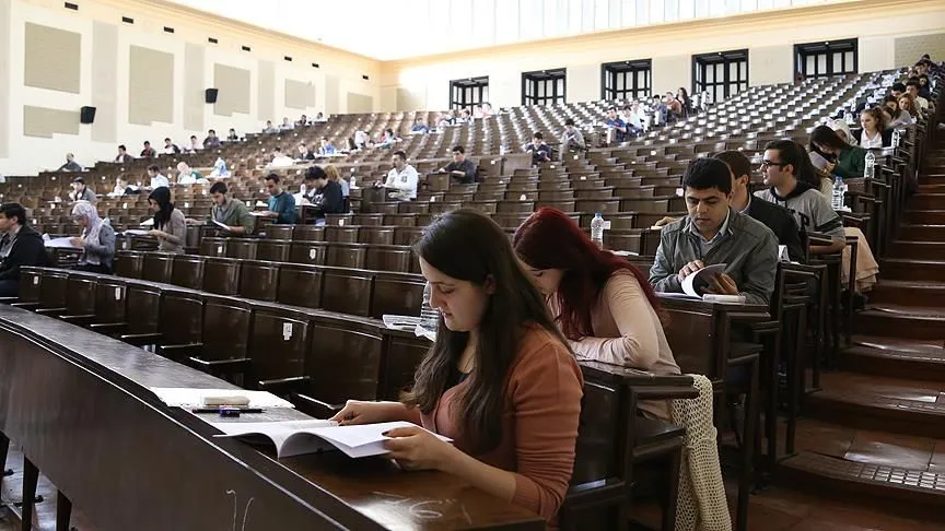 İlk işinde hangi meslek grubu ne kadar maaş alıyor? İşte en kolay iş bulunan bölüm