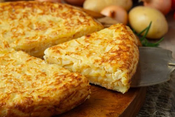 Masterchef tortilla de patatas (İspanyol omleti) tarifi! Masterchef İspanyol omletinin farkı nedir?