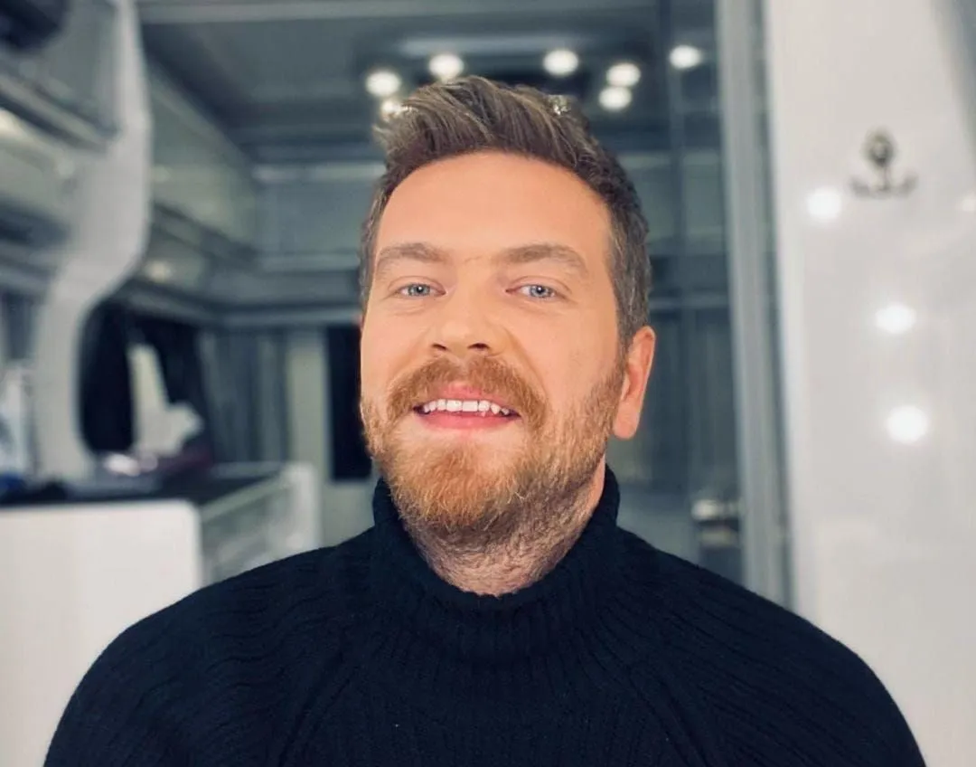 Sandık Kokusu dizisinin kadrosuna Engin Öztürk dahil oldu! Engin Öztürk kimdir?