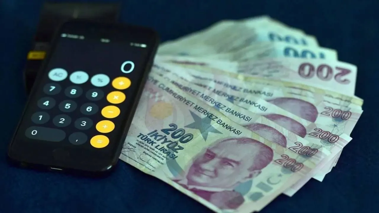 Merkez'in enflasyon tahminiyle hesap değişti: Emekli ve memura ocakta ne kadar zam yapılacak?