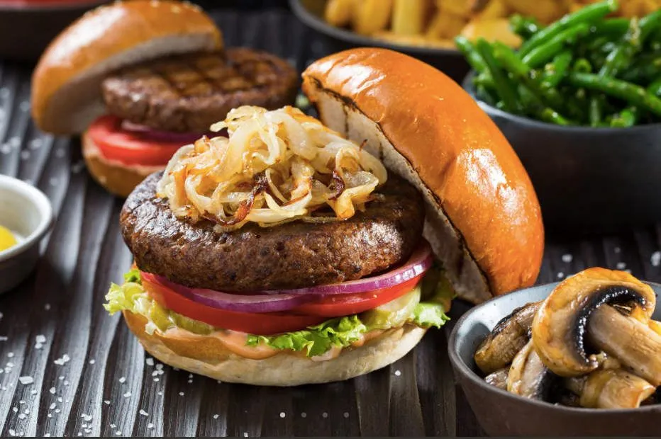 Fast Food Tutkunlarının İştahı Kaçtı ; Dev Hamburger Zinciri İflas Başvurusu Yaptı