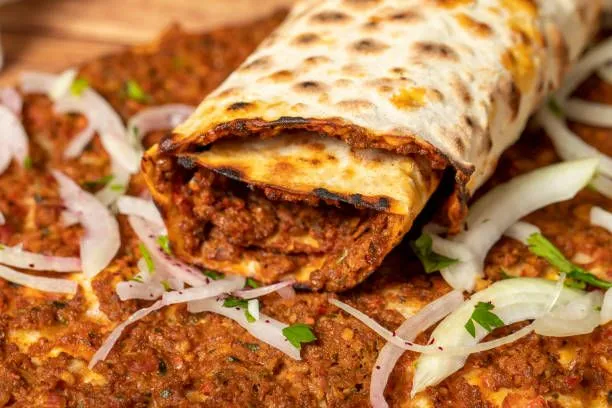 Masterchef lahmacun tarifi! Masterchef lahmacun nasıl yapılır? Evde lahmacun yapımı!