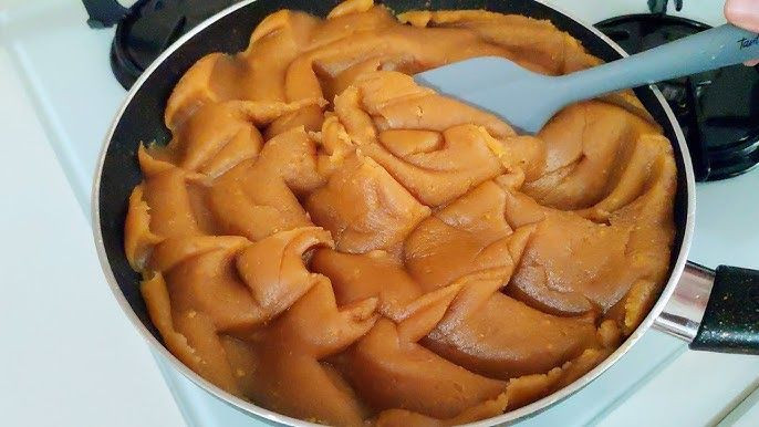 Aradığınız un helvası tarifi işte bu * Helva ipek gibi ve tam kıvamında olacak