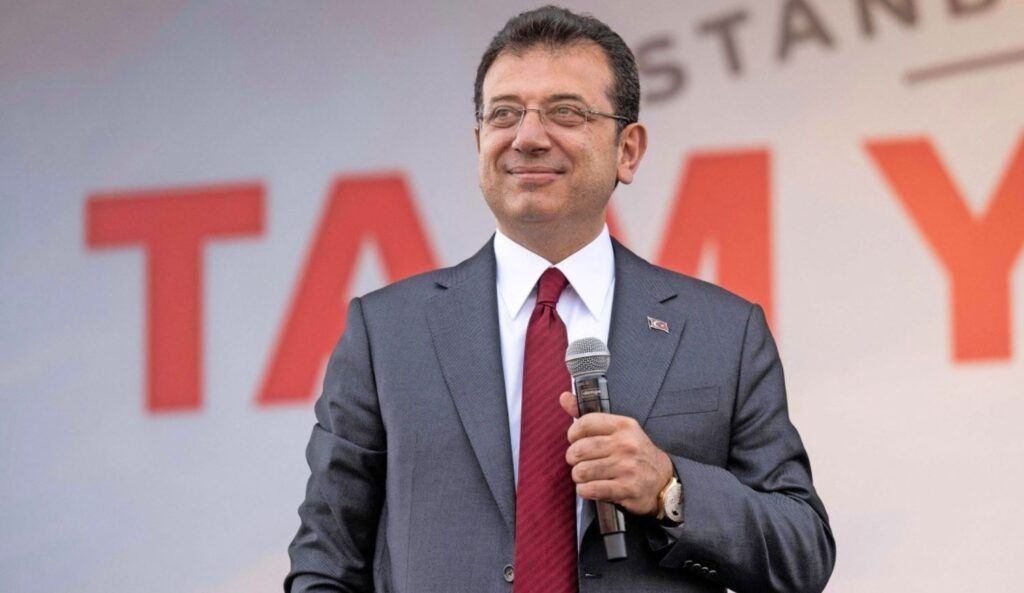 İBB’den 100 bin öğrenciye 15 bin TL burs! Başvurular başladı: İşte İBB burs şartları ve detayları...