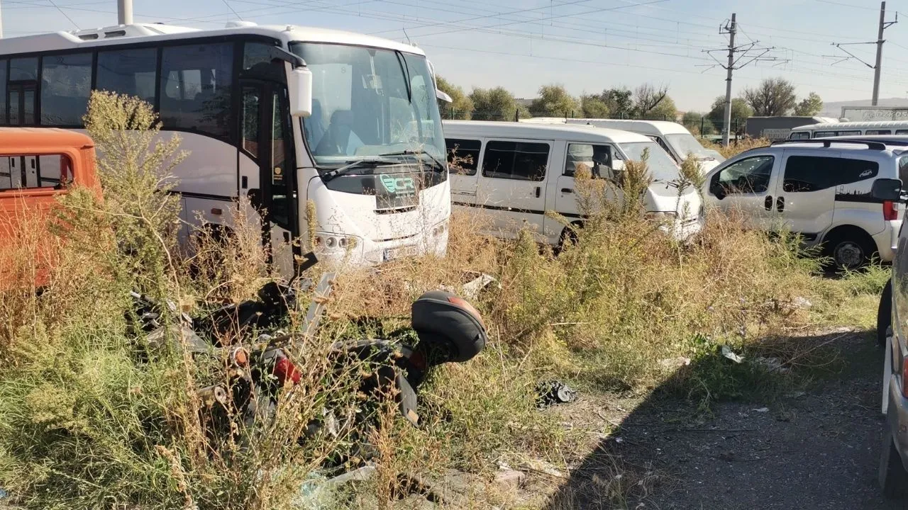 Otoparklarda çürüyen servet! Yedieminler otomobil mezarlığına döndü, yüzlerce araç terk edildi