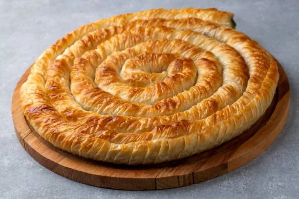 MasterChef kıymalı kol böreği tarifi! El açması kol böreği nasıl yapılır? Kol böreği püf noktası