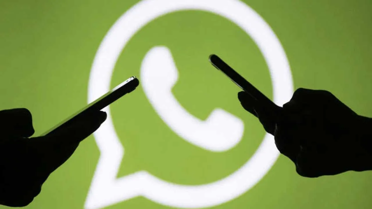 WhatsApp’ta ilişkileri bozan hile: Bu gizli kodlar ile sohbetlerinizi anında saklayın!