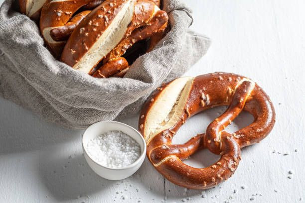 MasterChef brezeln mit obatzda (Alman simidi) tarifi! Brezeln mit obatzda nasıl yapılır?
