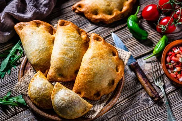 MasterChef empanada (İspanyol böreği) tarifi! Empanada nasıl yapılır?