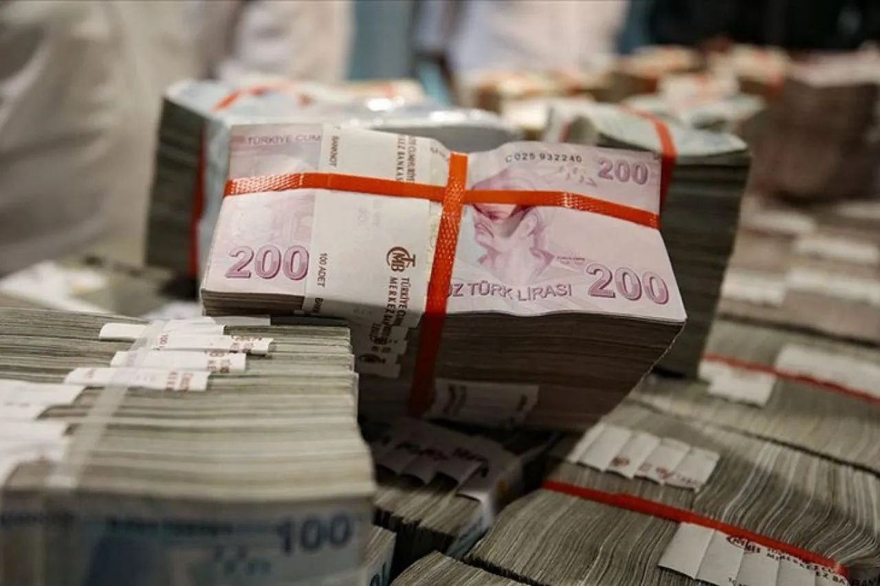 En yüksek faizi veren banka belli oldu! İşte 500 bin TL'nin güncel aylık getirisi...