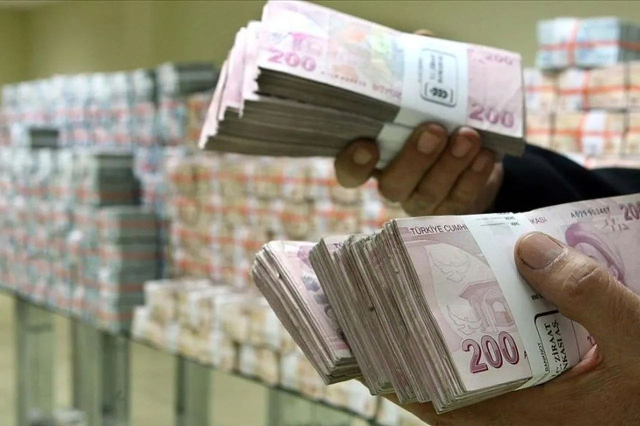 En yüksek faizi veren banka belli oldu! İşte 500 bin TL'nin güncel aylık getirisi...