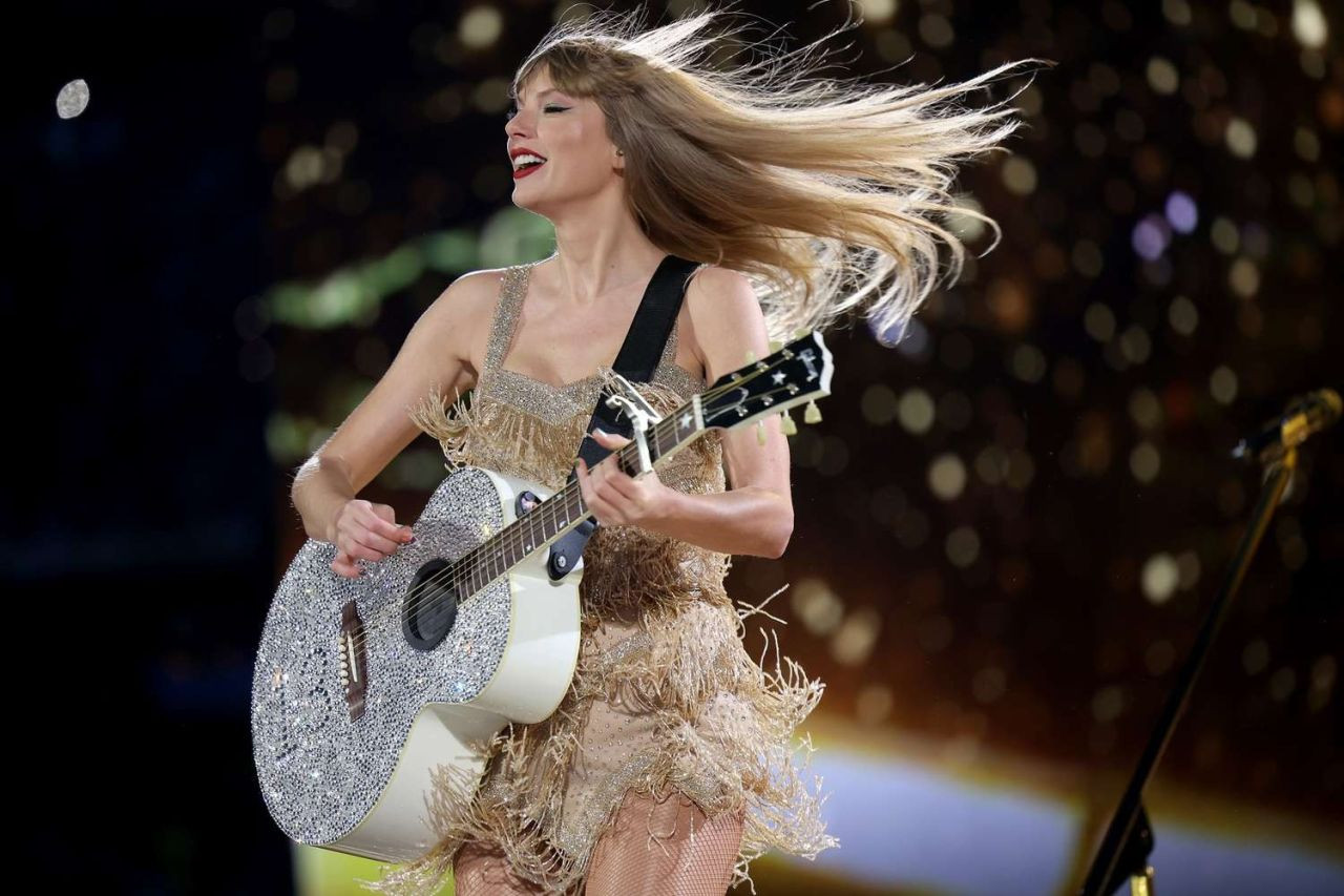 Taylor Swift tur ekibine 197 milyon dolar ikramiye dağıttı
