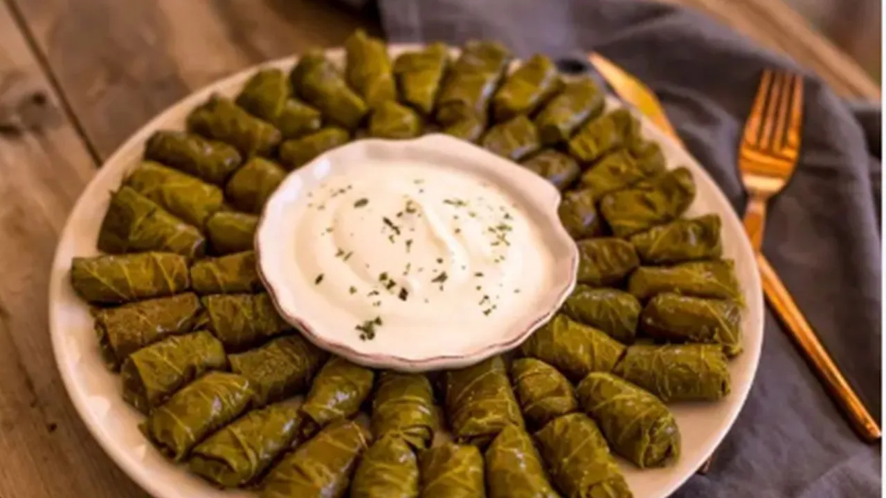 MasterChef etli yaprak sarma tarifi! Etli yaprak sarma nasıl yapılır?