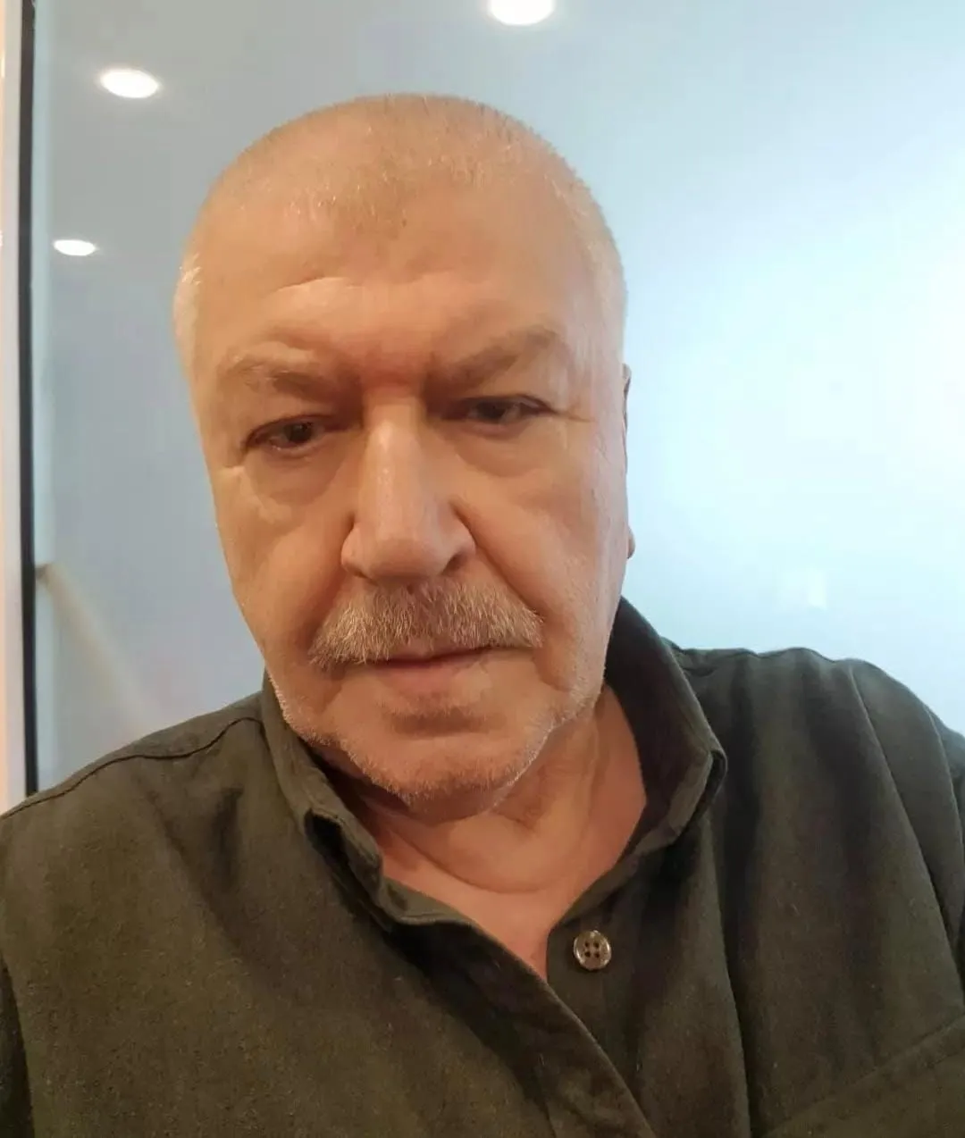 Uzak Şehir dizisinin kadrosuna Mahmut Cevher dahil oldu! Mahmut Cevher kimdir?