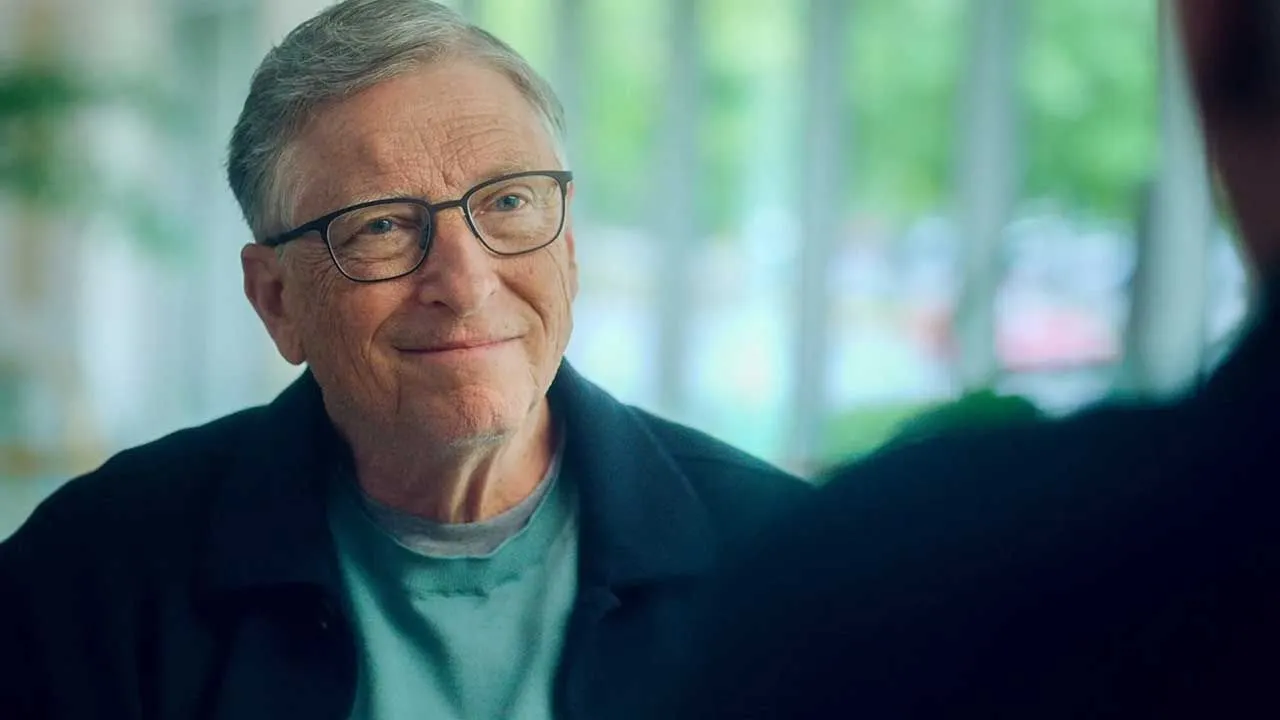 Bill Gates ‘en büyük hatam’ diyerek açıkladı: Tam 400 milyar dolara mâl oldu!