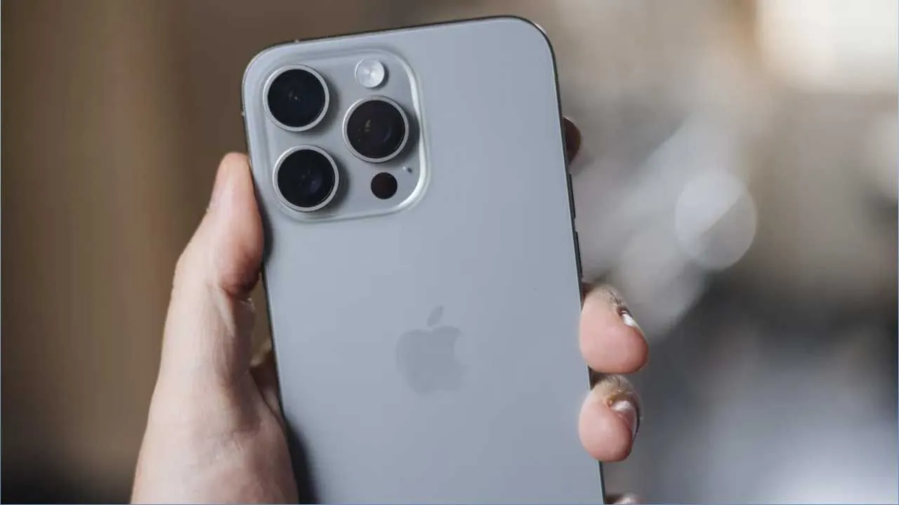Apple, Google’ın yolunda: iPhone 17 serisi tasarımıyla şok edecek- Yeni görüntüleri sızdırıldı