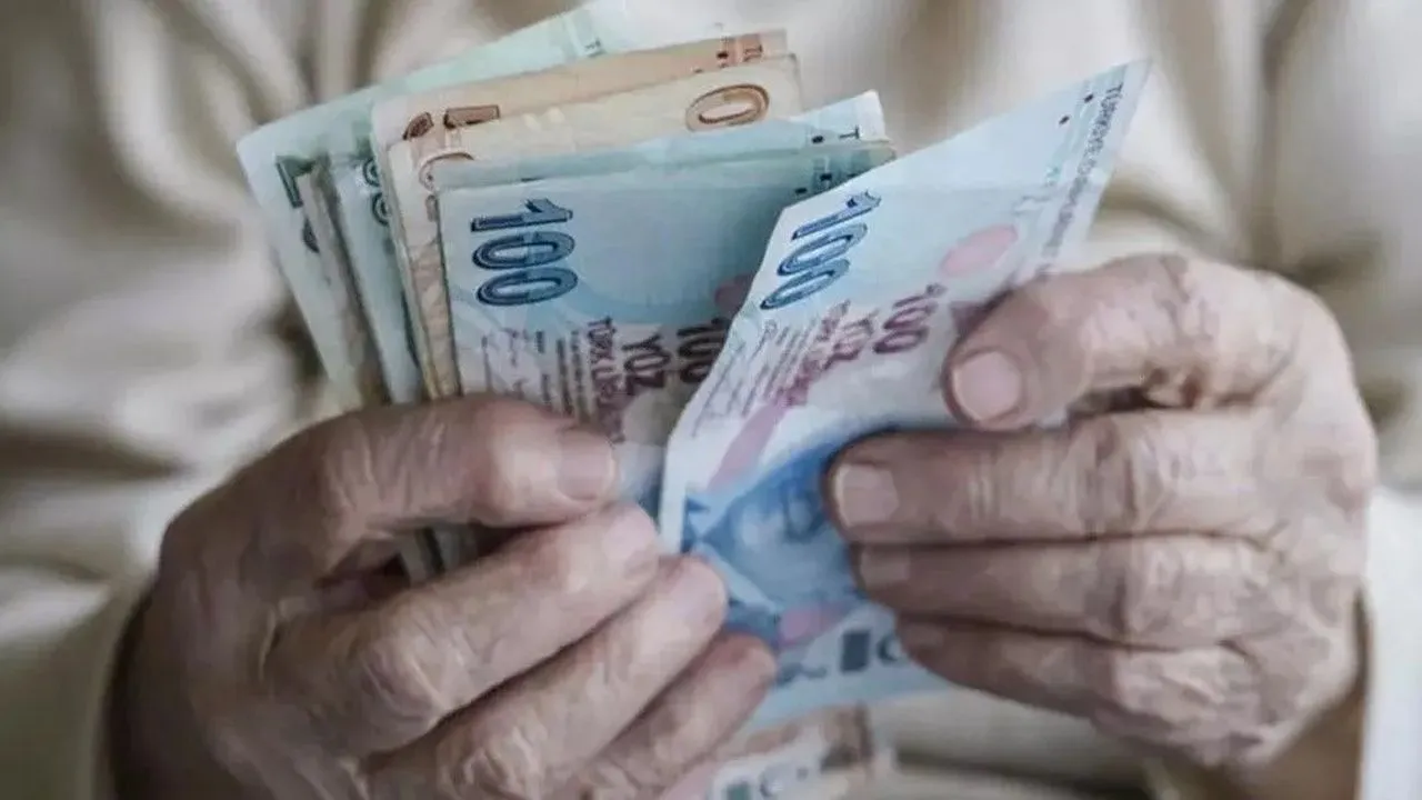 Emeklilik yaşı bazı kişiler için 65’e yükseldi! Peki kimleri etkiliyor? Uzman isim tek tek hesapladı