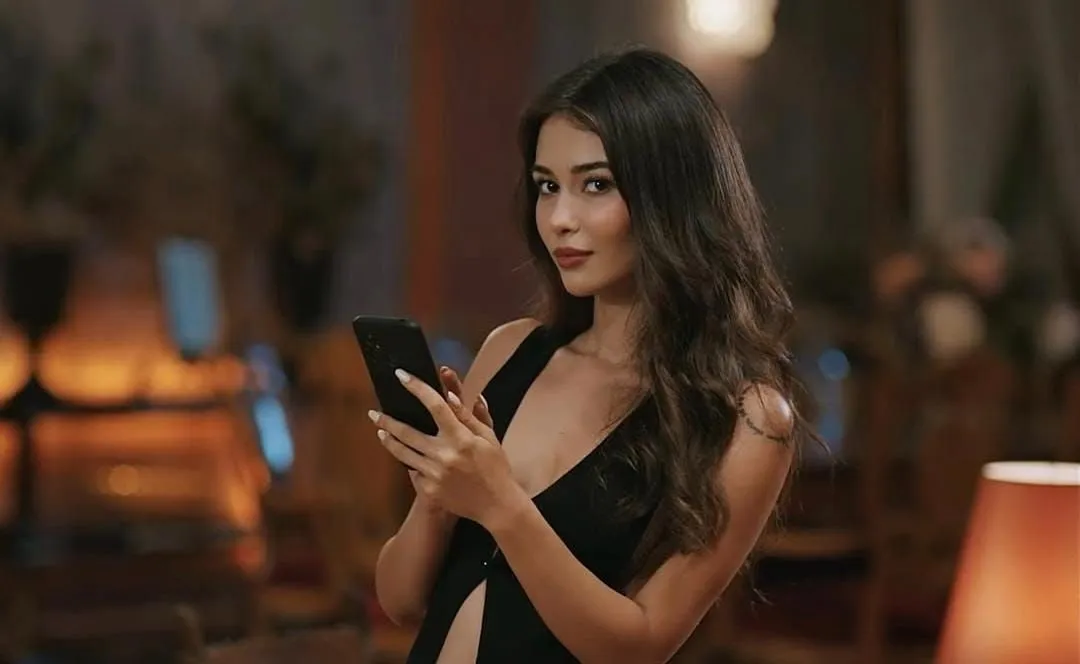 Yalı Çapkını dizisinin kadrosuna Türkü Su Demirel dahil oldu! Türkü Su Demirel kimdir?