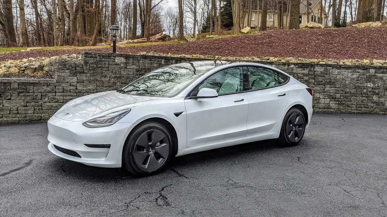 Neredeyse hiç sanayi yüzü görmüyor: İşte Tesla satın almak için 9 cazip neden