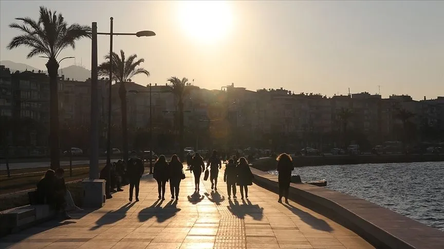 Yağışlı hava yurdu terk etti, bahar havası geldi: Meteoroloji'den il il hava durumu tahminleri