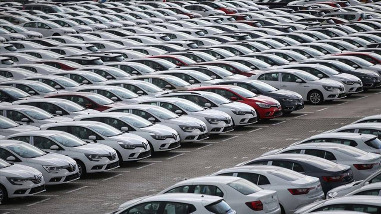 TCMB'nin faiz indirimi sonrası taşıt kredileri düştü mü? İşte 200 bin TL’nin geri ödeme tablosu...