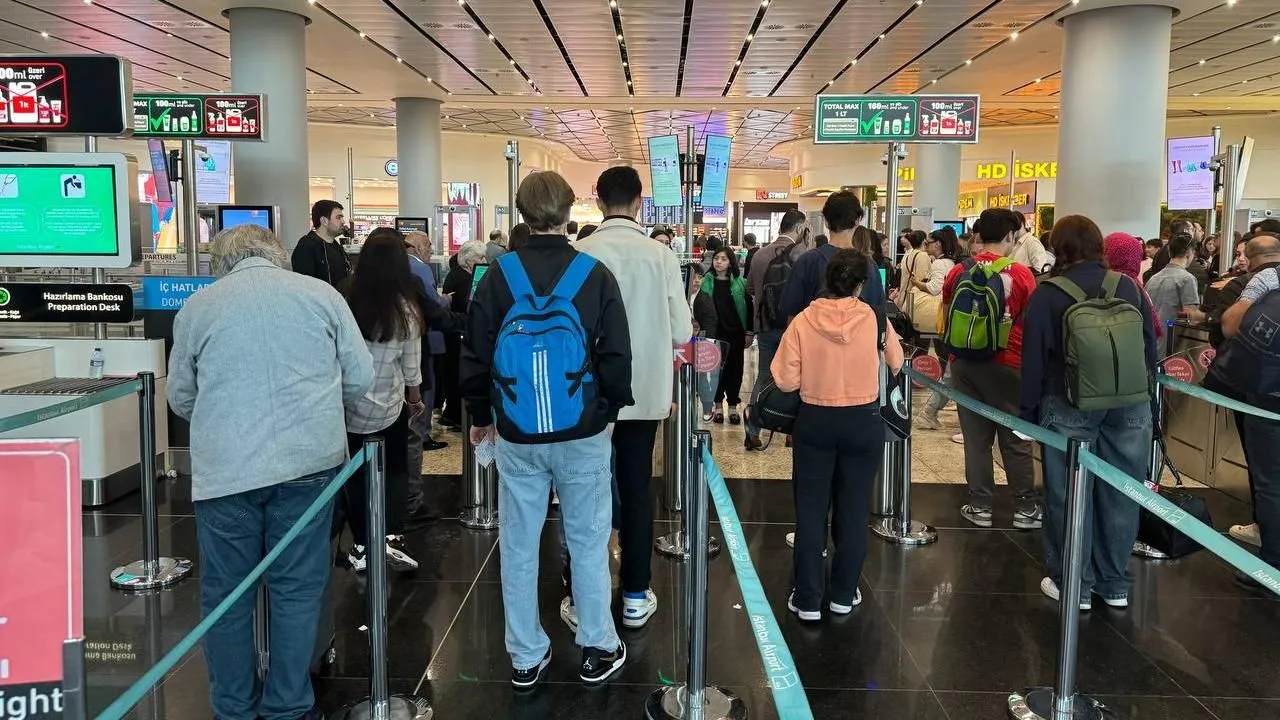 Bayram tatili yaklaştı bilet fiyatları uçtu! Bilete fazla ücret ödemek istemeyenler o güne dikkat!