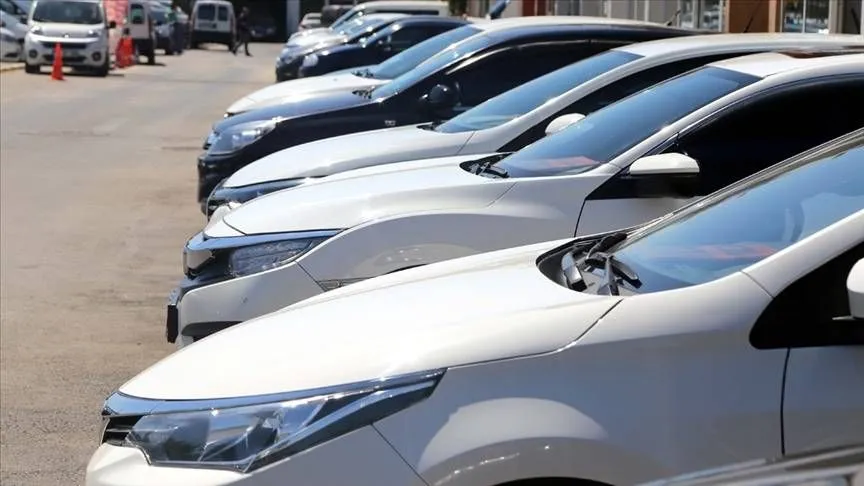 İkinci el otomobil piyasasında bayram öncesi yaprak kımıldamıyor: Fiyat soran çok, alıcı yok
