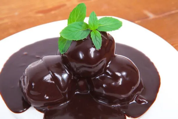 Hazırından hiçbir farkı yok, ayrıca çok daha ekonomik! İşte, orijinal profiterol tarifi!