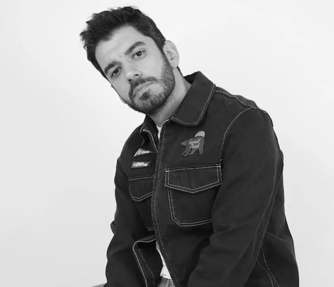 Çift Kişilik Oda dizisine Serkan Tınmaz dahil oldu! Serkan Tınmaz kimdir?