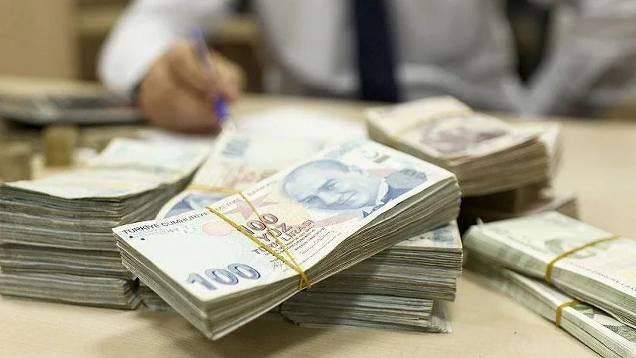 Emekliye zamlı ikramiye bayrama yetişecek mi? İşte yeni formül...