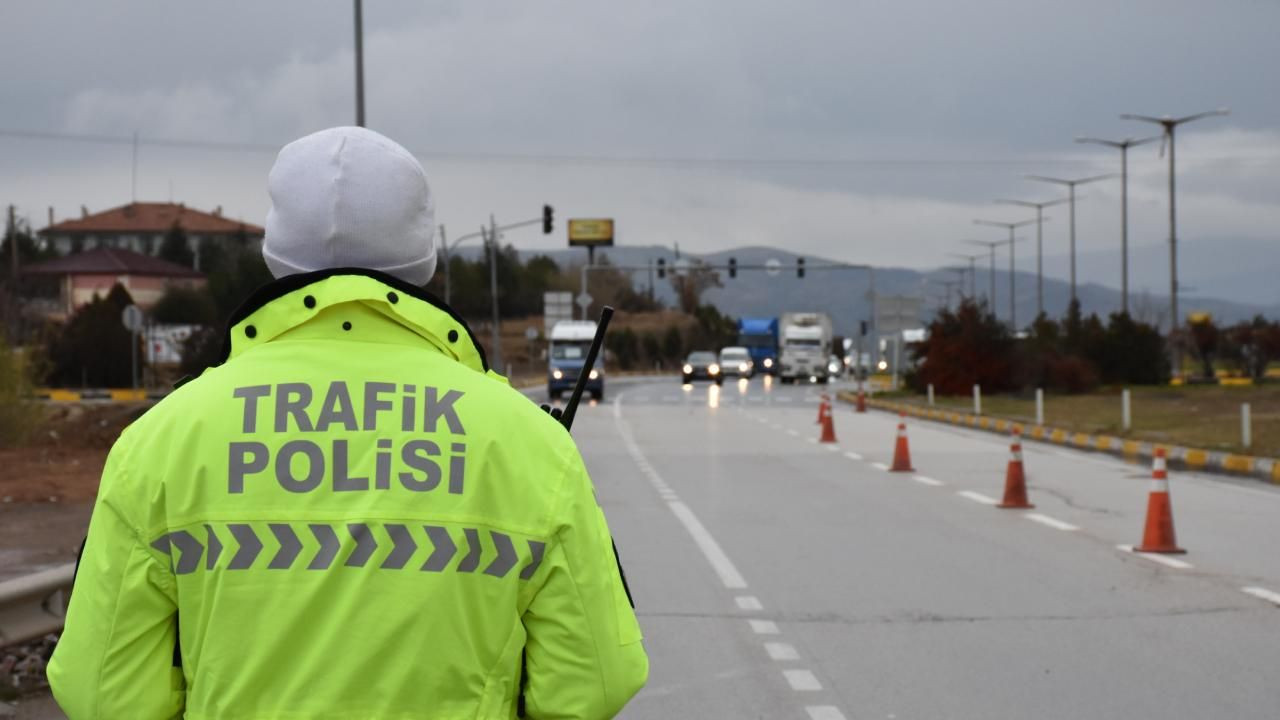 Trafikte yeni dönem! Meclis onayladı: Cezalar 250 bin TL’ye kadar çıkıyor