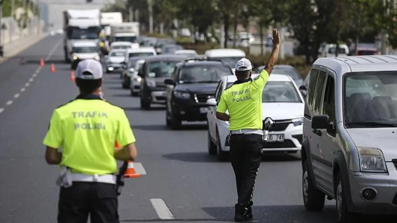 Trafikte yeni dönem! Meclis onayladı: Cezalar 250 bin TL’ye kadar çıkıyor