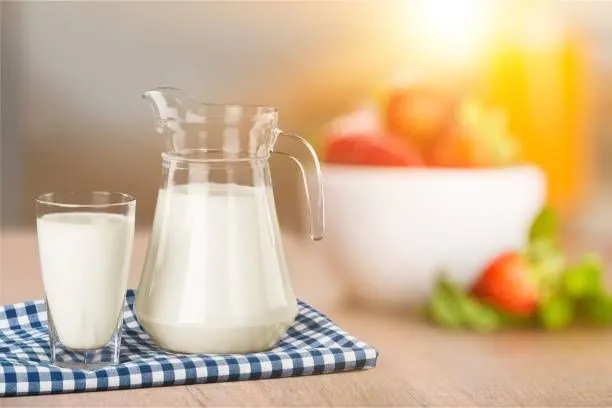 Laktozsuz süt gerçekten sindirim dostu mu, yoksa bir pazarlama harikası mı?