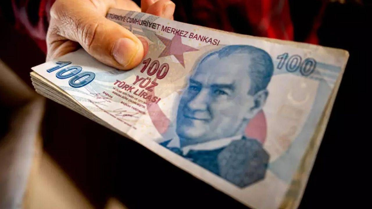 Mevduat faizlerinde son durum ne? 300 bin TL'nin aylık faiz getirisi ne kadar?
